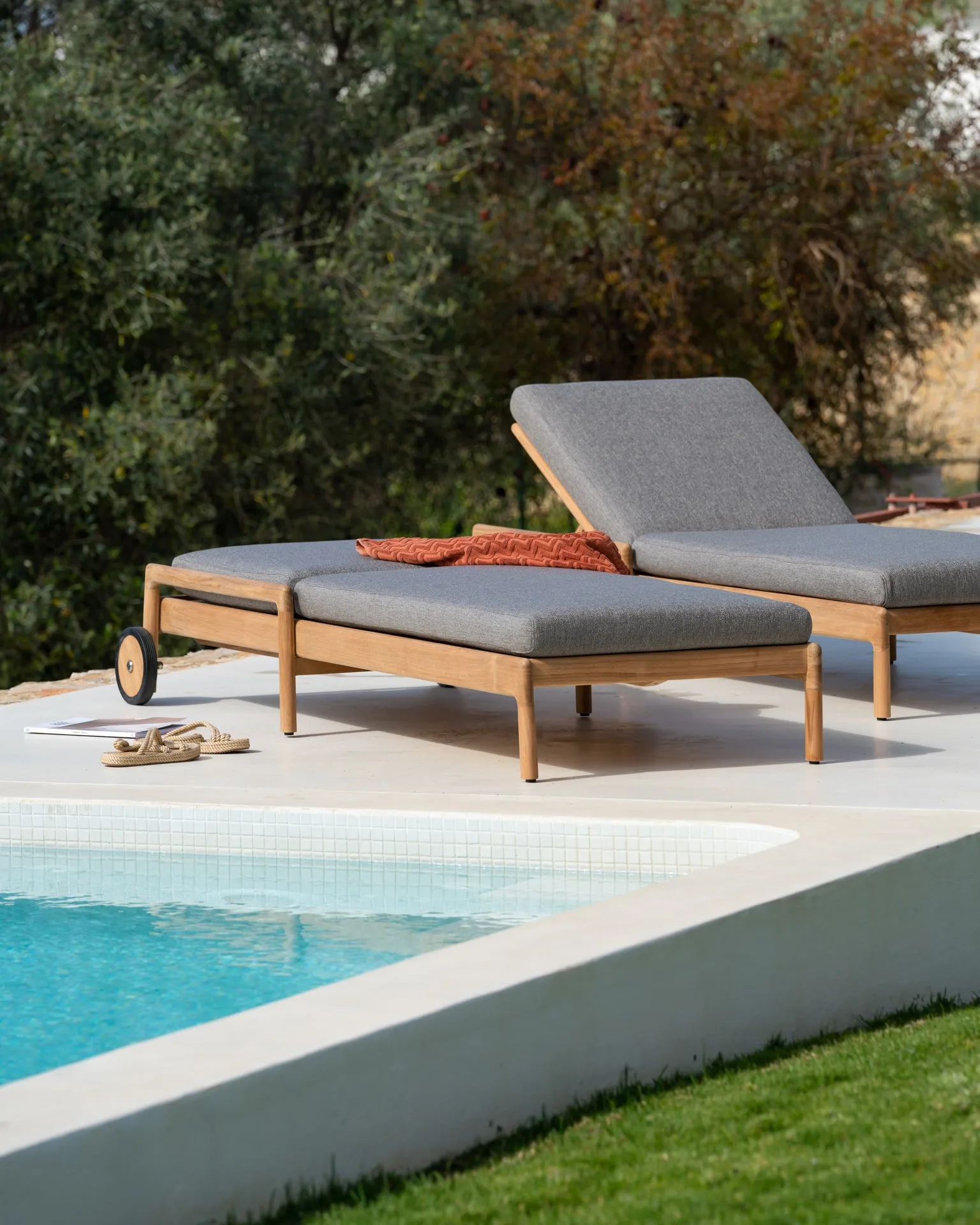 Jack Outdoor Adjustable Lounger - Teak Mocha