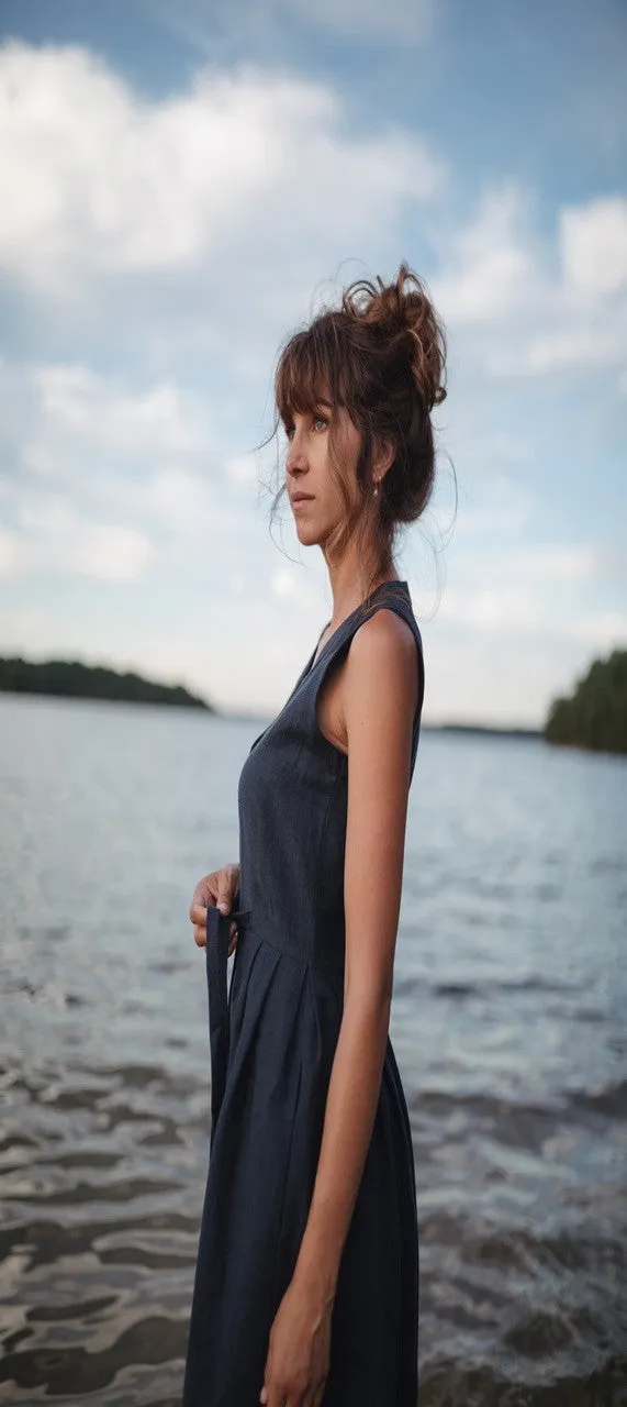 June Dress Sleeveless in Navy Linen