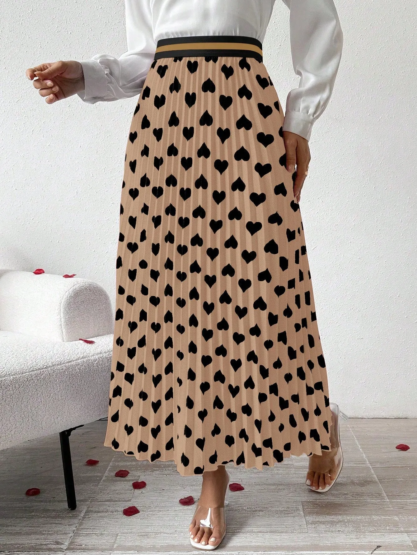 Women's Love Heart Printed Pleated Skirt