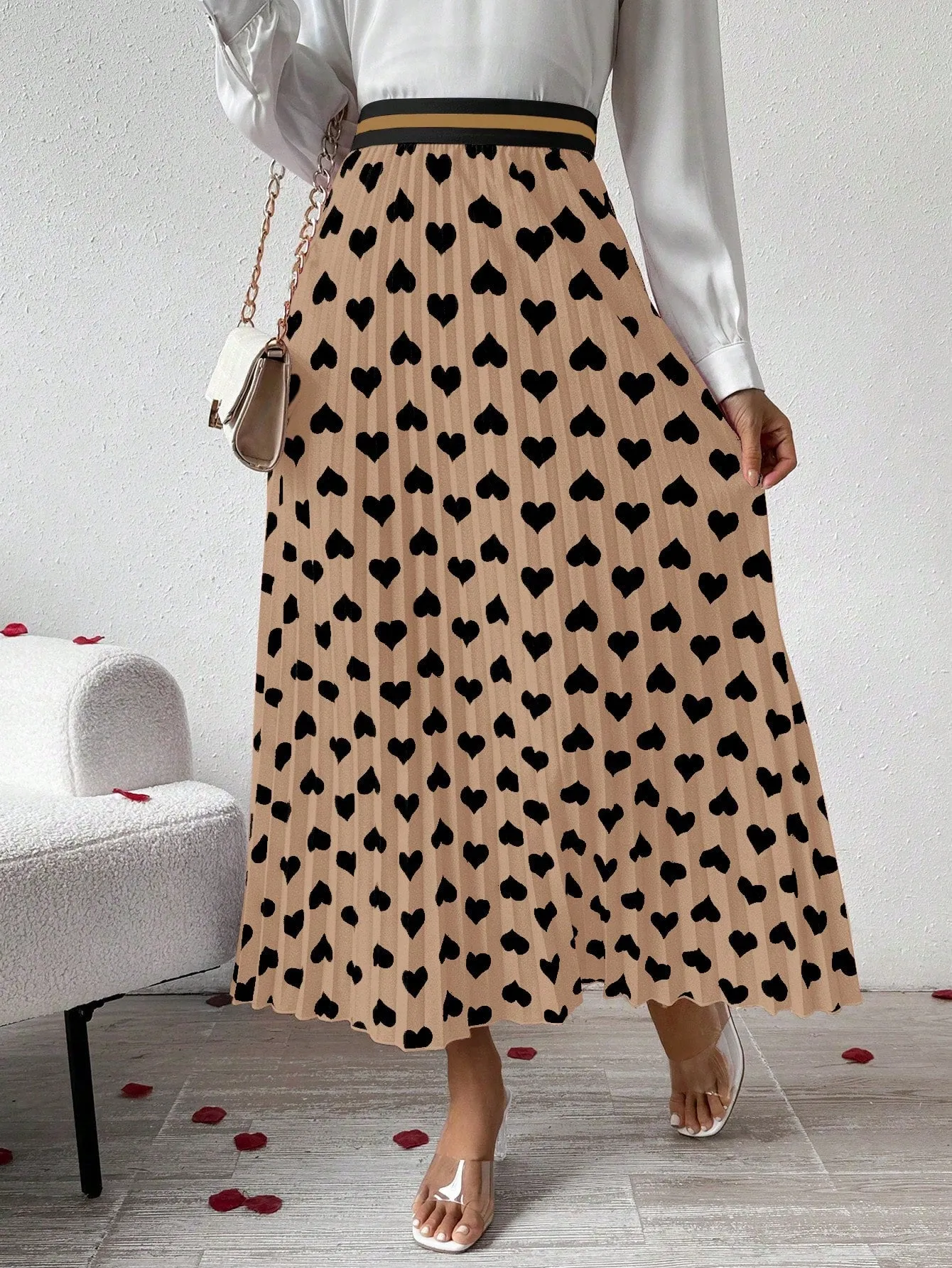 Women's Love Heart Printed Pleated Skirt