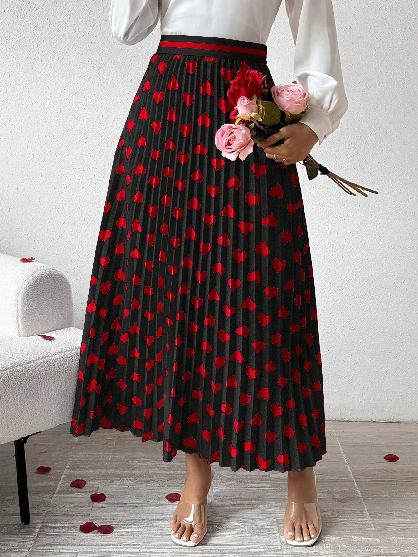 Women's Love Heart Printed Pleated Skirt