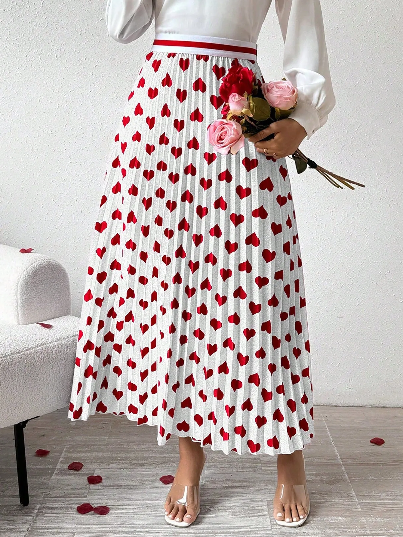 Women's Love Heart Printed Pleated Skirt