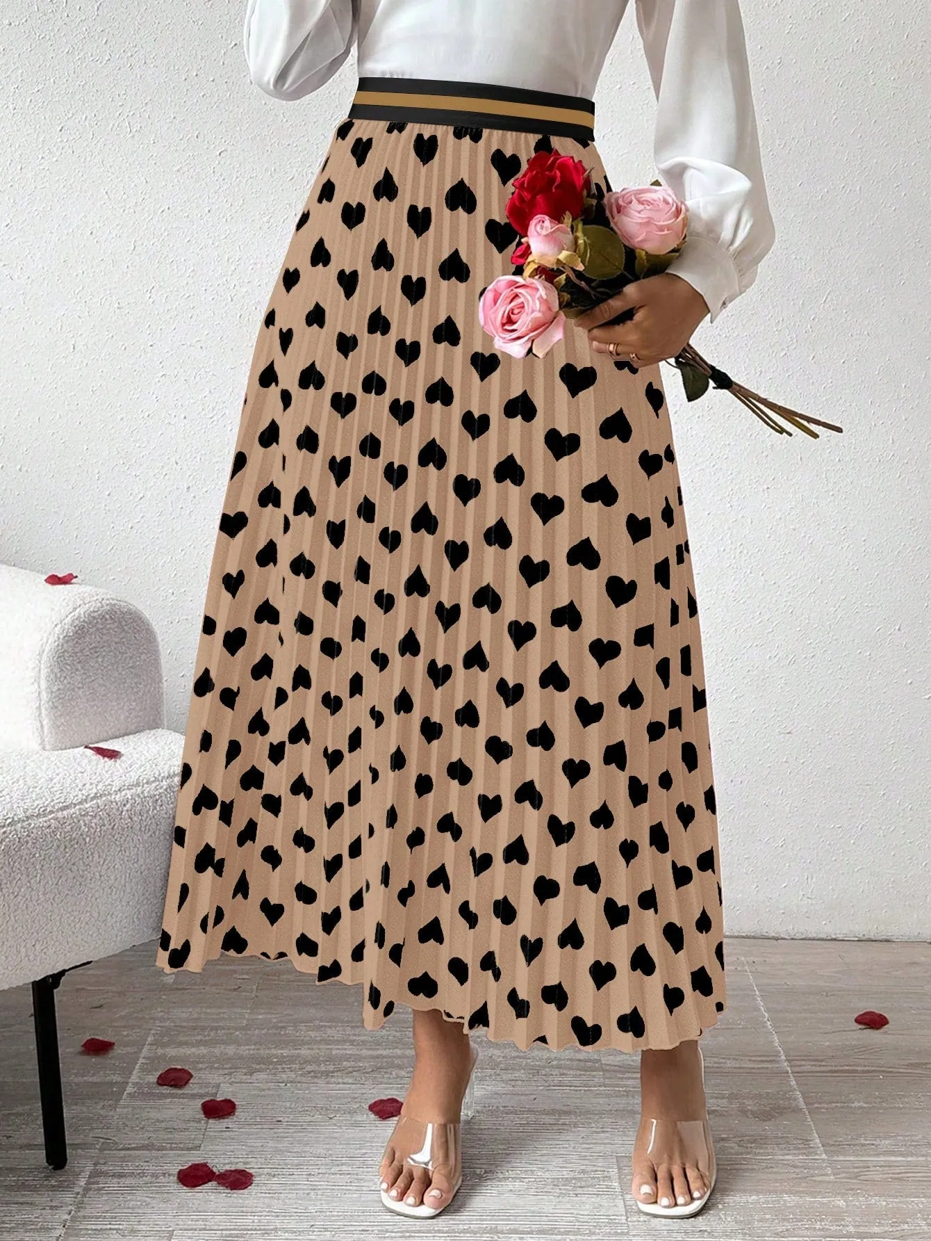 Women's Love Heart Printed Pleated Skirt