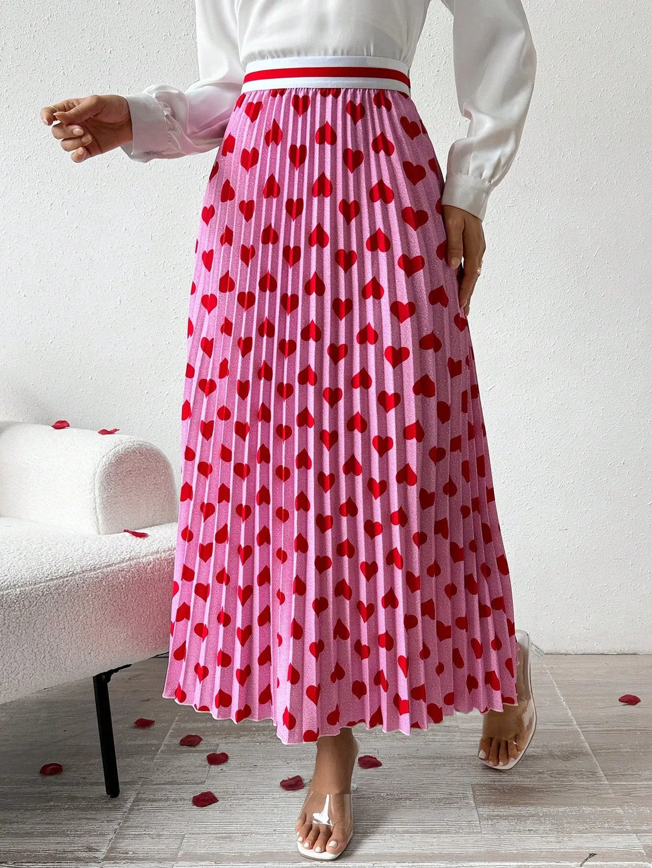 Women's Love Heart Printed Pleated Skirt