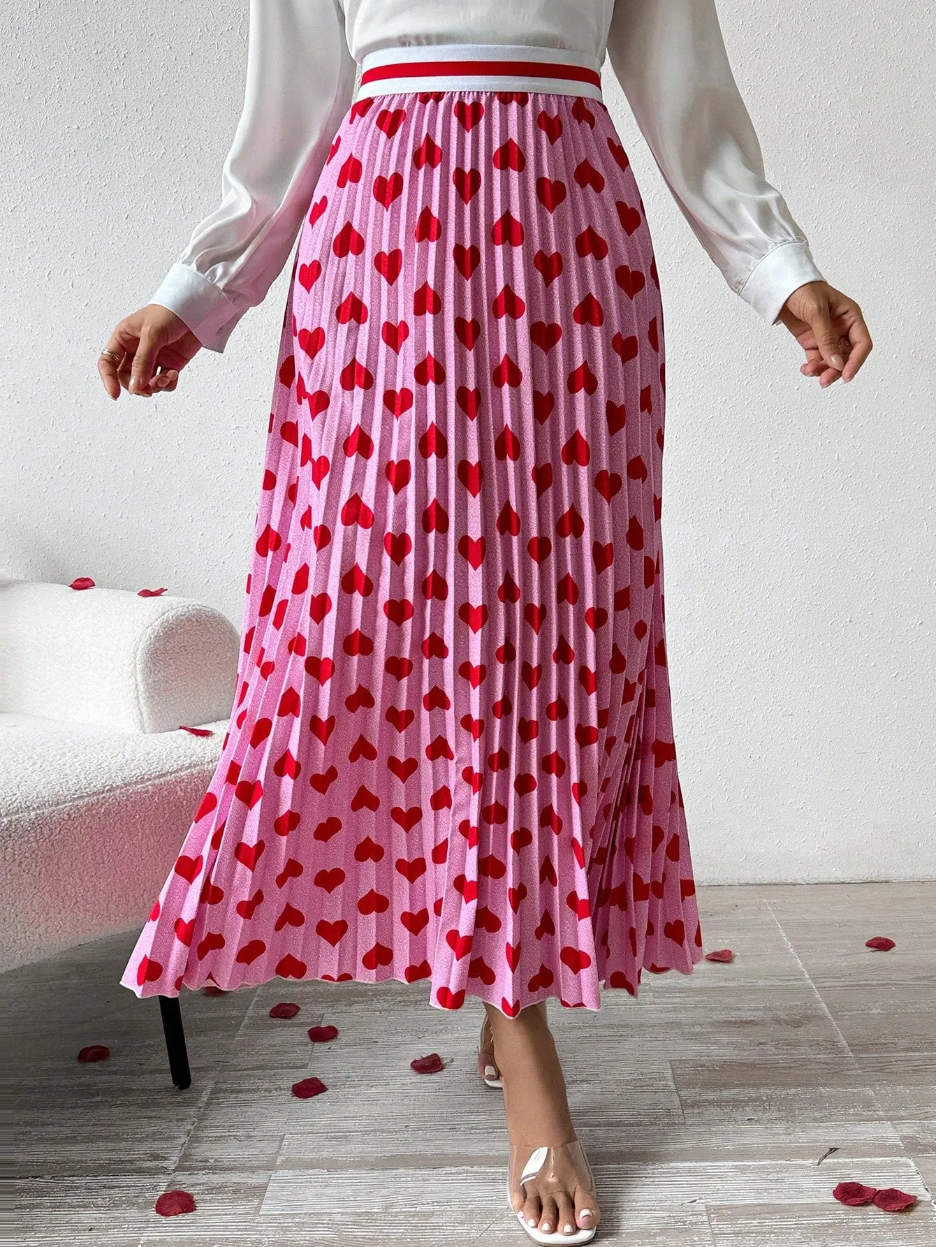 Women's Love Heart Printed Pleated Skirt