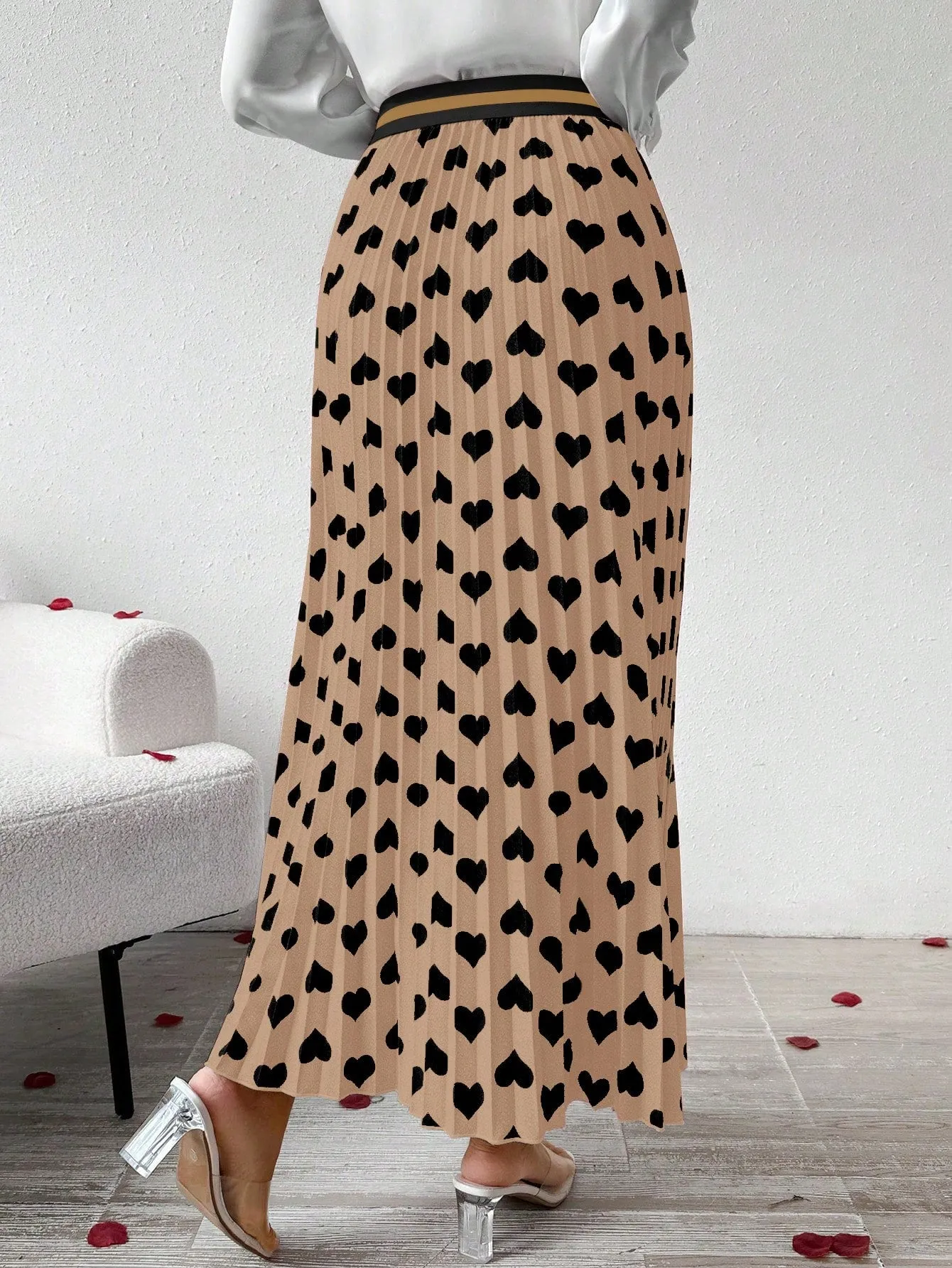 Women's Love Heart Printed Pleated Skirt