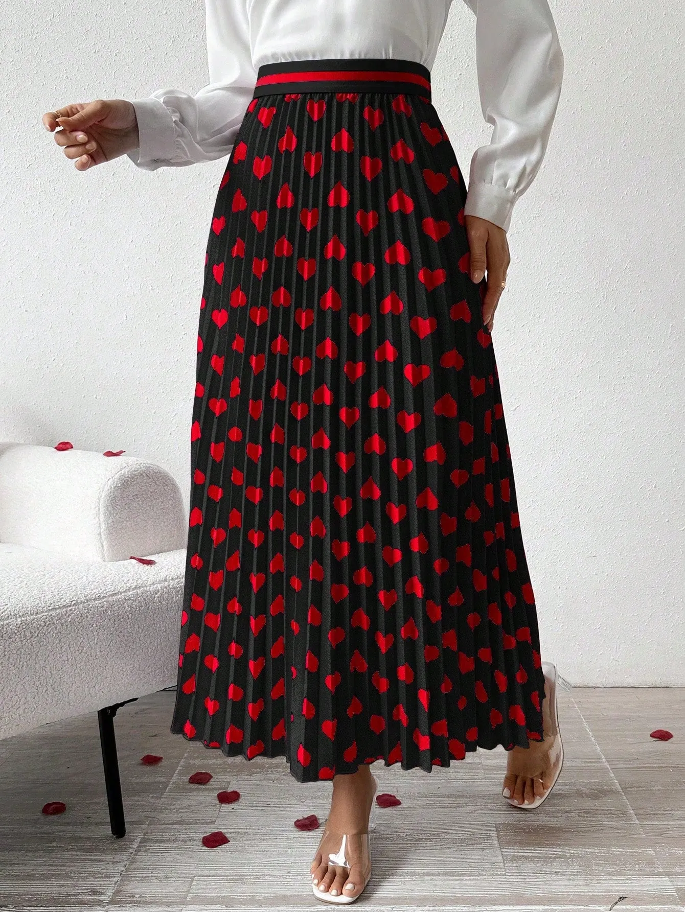 Women's Love Heart Printed Pleated Skirt
